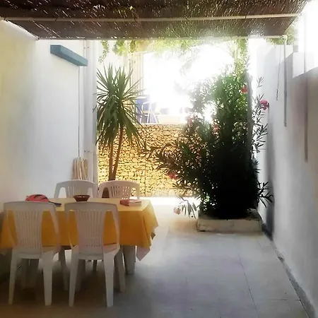 Σπίτι διακοπών Holiday Dawret In-nawfragju *